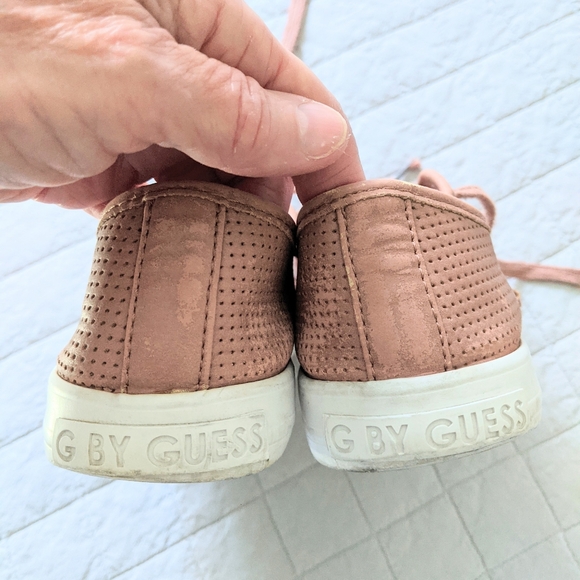By Guess Sneaker - Picture 4 of 6